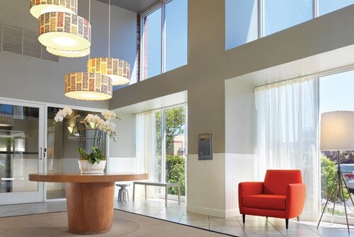 Foto principal - 6400 Christie Ave