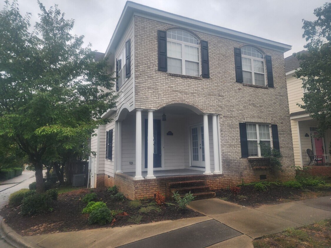Primary Photo - Spacious Raleigh Home with Detached Guest Suite Minutes from Downtown