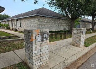 Building Photo - 716 Quail Ave