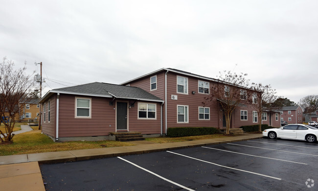 Building Photo - The Village Apartments