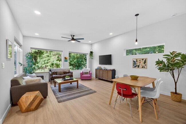 Foto del edificio - 1333 Grant St