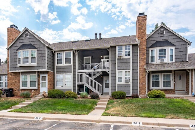 Foto del edificio - 16934 E Whitaker Dr