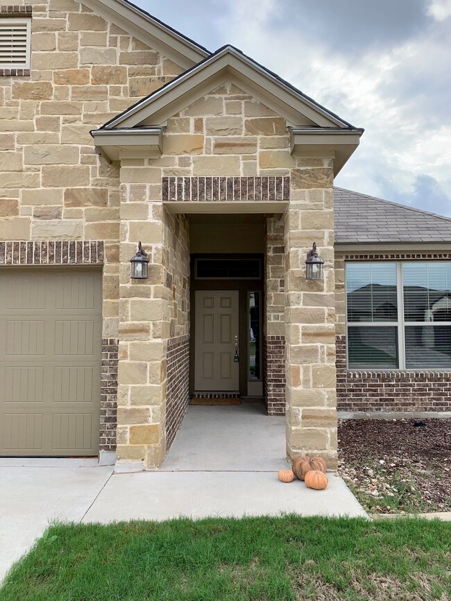 Building Photo - 6178 Wheaton Loop