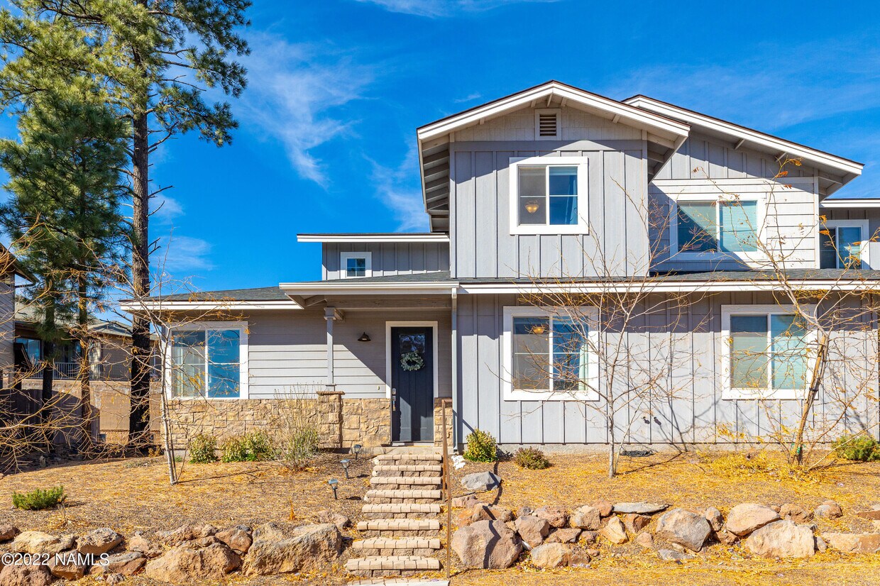 2552 W Clement Cir, Flagstaff, AZ 86001 Townhome Rentals in Flagstaff