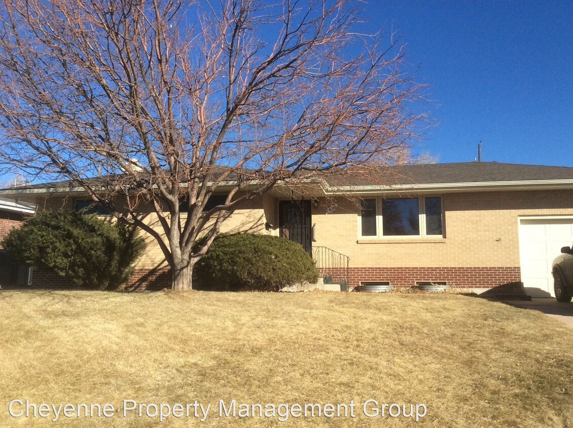 Primary Photo - 3 br, 2.5 bath House - 1820 Milton Dr
