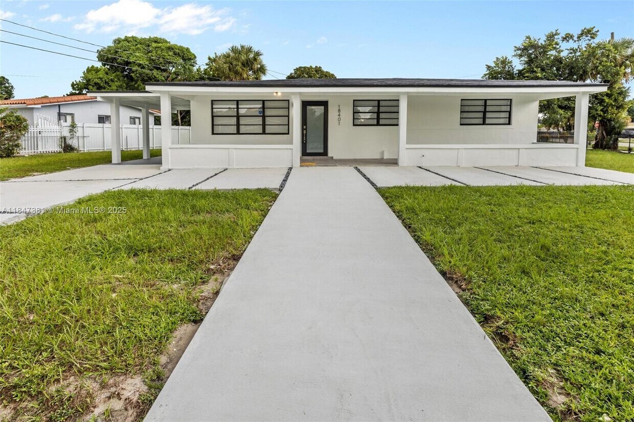 REALSITE ESTATES - REALSITE ESTATES