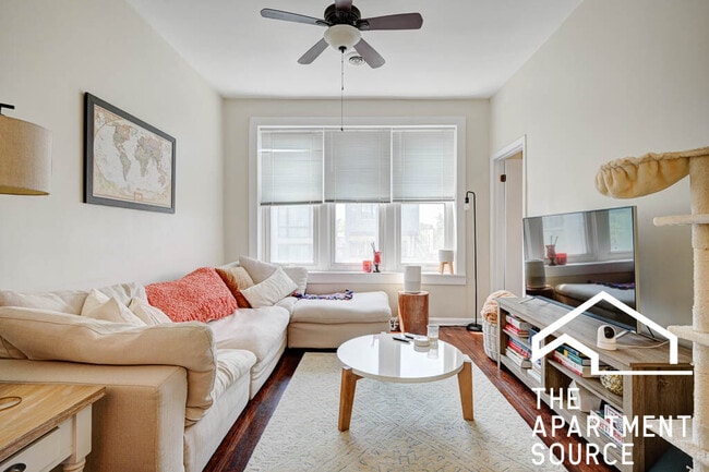 Foto del edificio - 2246 W Armitage Ave