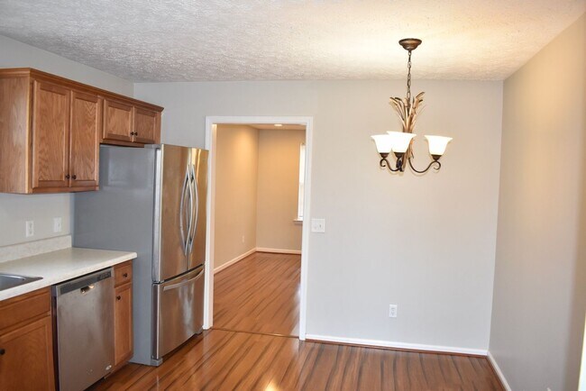 Building Photo - 3 Bed/2 Bath Home in East Nashville, Pet F...