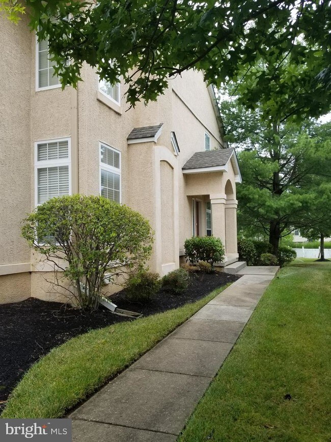 Foto del edificio - 69 Buckingham Pl