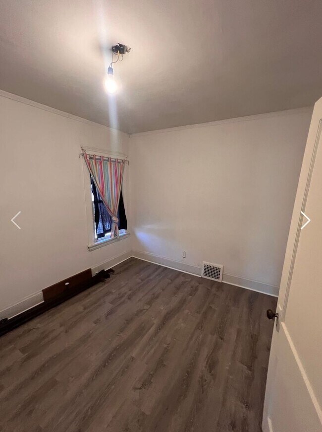 Foto del edificio - 9509 Parkview Ave