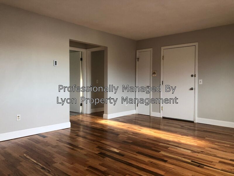 Primary Photo - 1000 Willett Ave
