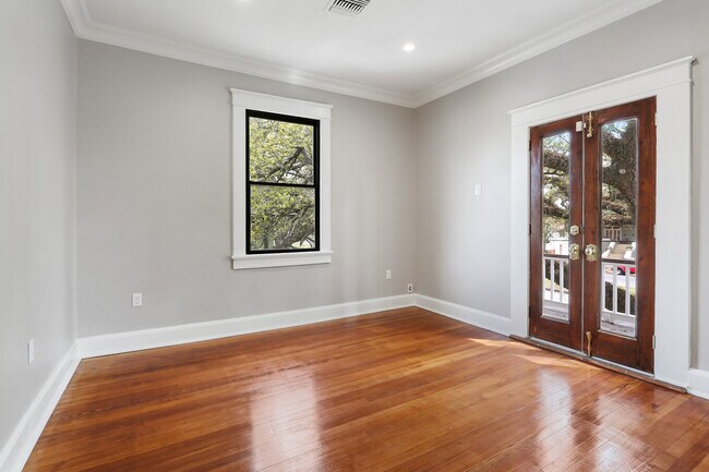 Foto del edificio - 915 N Carrollton Ave