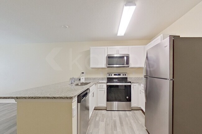 Foto del edificio - 27008 Anthony Ave