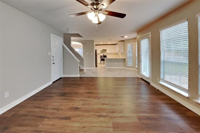 Building Photo - 6419 Old Hickory Dr