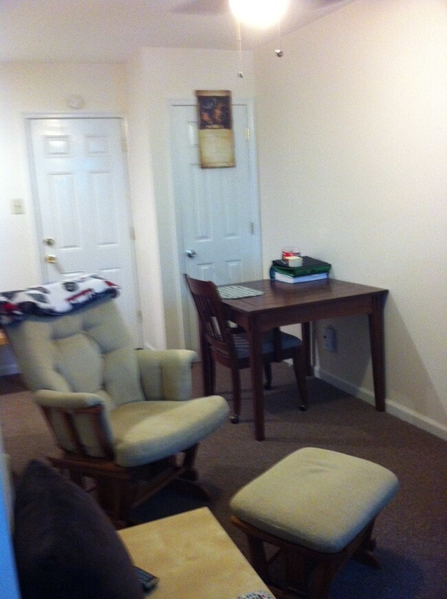 Photo - 266 Shelmire St Apartment