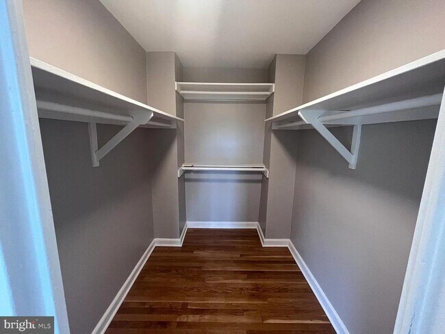 Foto del edificio - 1200 Arlington Rd