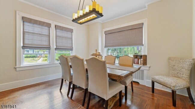 Foto del edificio - 637 Hillcrest Blvd