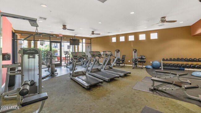Foto del edificio - 7601 E Indian Bend Rd