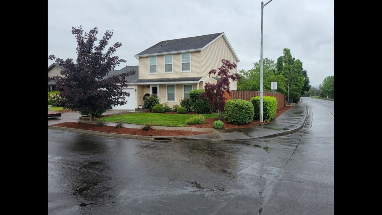 Primary Photo - 1015 S Palmetto Way