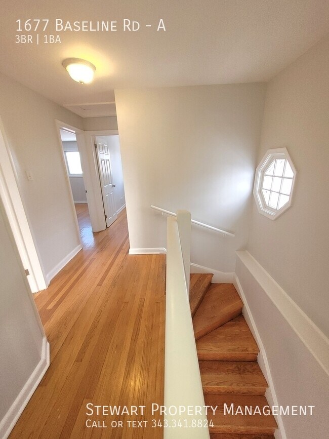 Photo du bâtiment - 1677 Baseline Rd