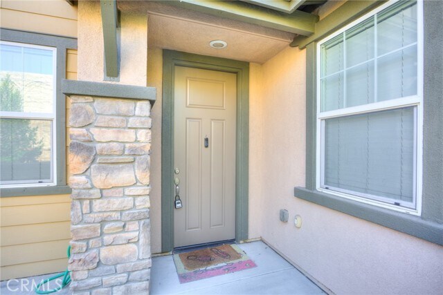 Foto del edificio - 16001 Chase Rd