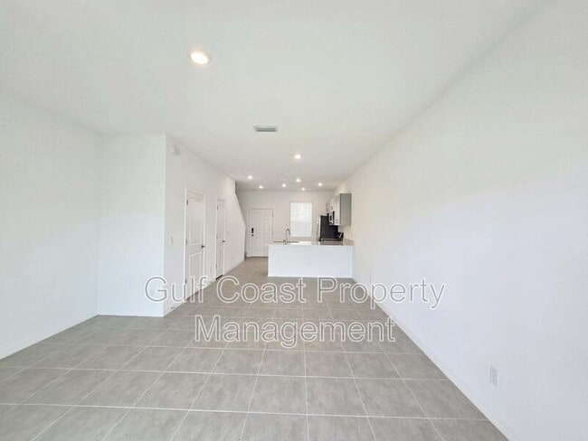 Building Photo - 16613 San Nicola Pl