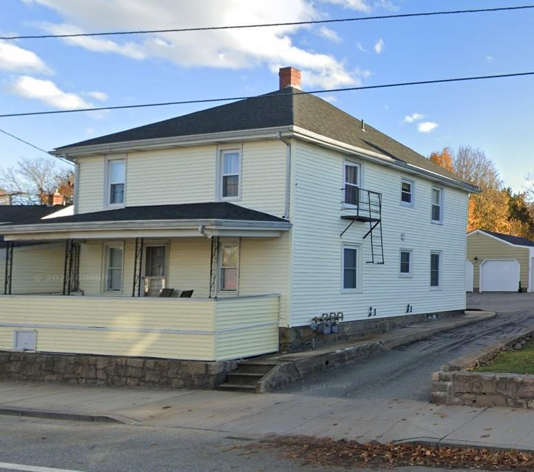 77 Oak St, Westerly, RI 02891 Room for Rent in Westerly, RI