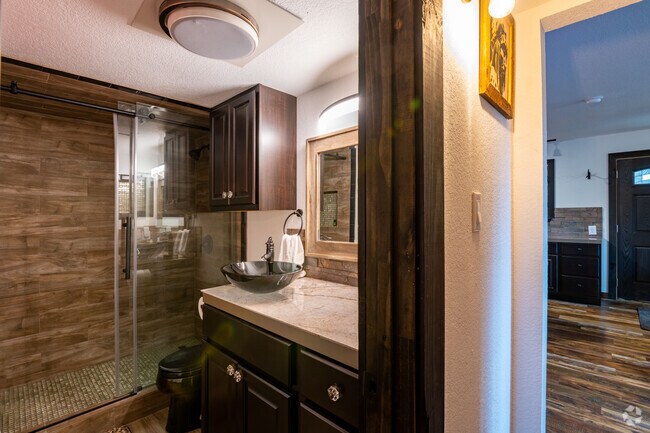 Apartamento No. A - 4836 Wellesley Ave