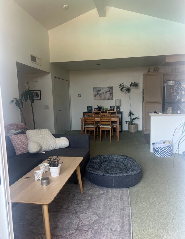 Foto del edificio - 17161 Alva Rd