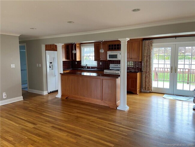 Foto del edificio - 227 Partridge Ln