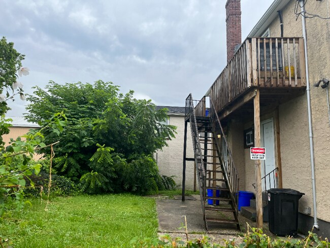 Foto del edificio - 1003 Clifton Ave