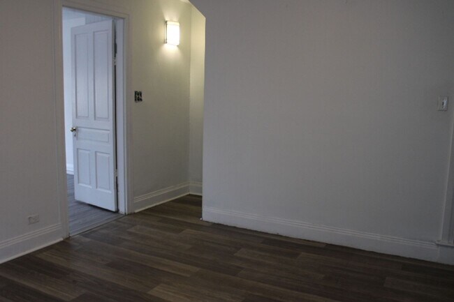 Foto del edificio - 427 N Newberry St