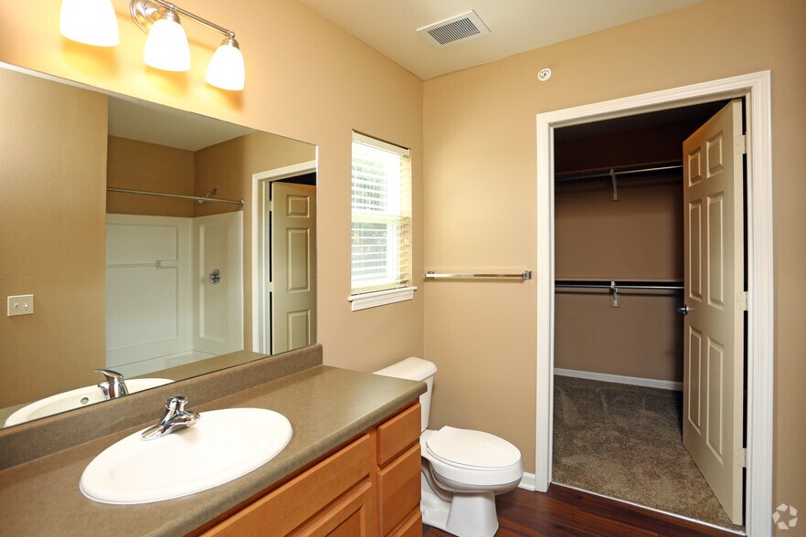 Bathroom Fixtures Omaha montclair village rentals - omaha, ne | apartments Bathroom Fixtures Omaha montclair village rentals - omaha, ne | apartments