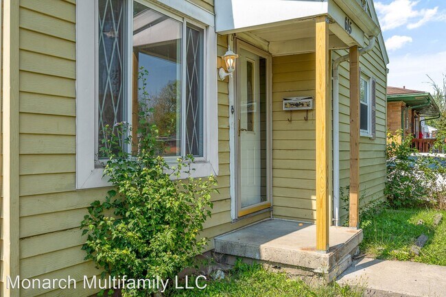 Foto del edificio - 3 br, 1 bath House - 615 Circle Rd