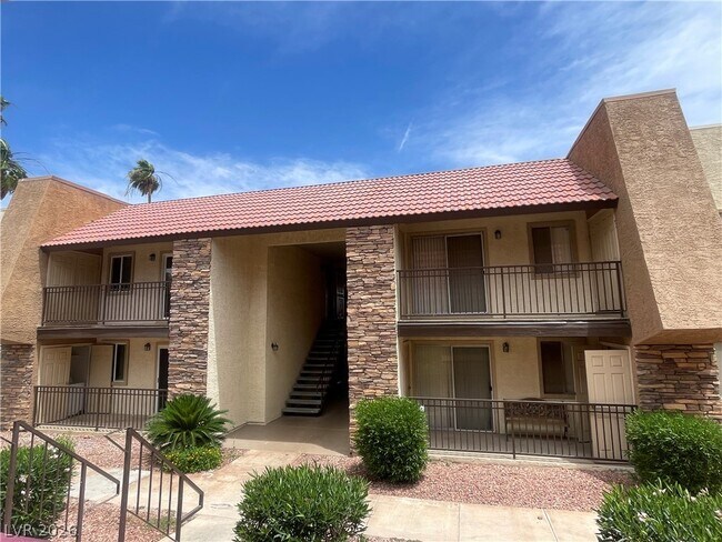Foto del edificio - 5350 River Glen Dr