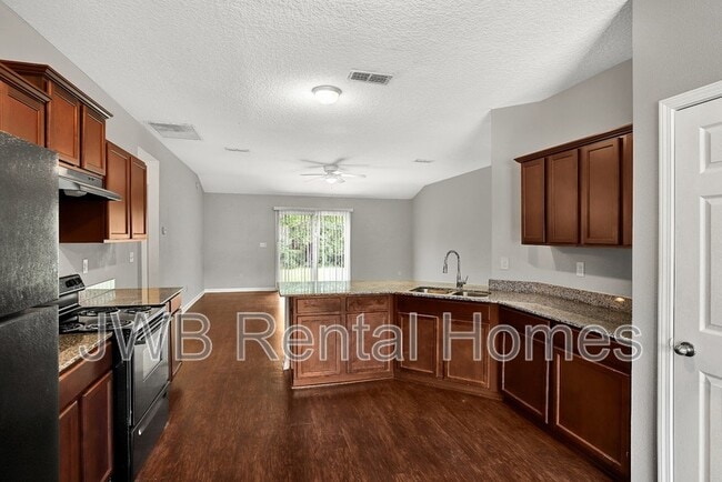 Building Photo - 12303 Harts Rd