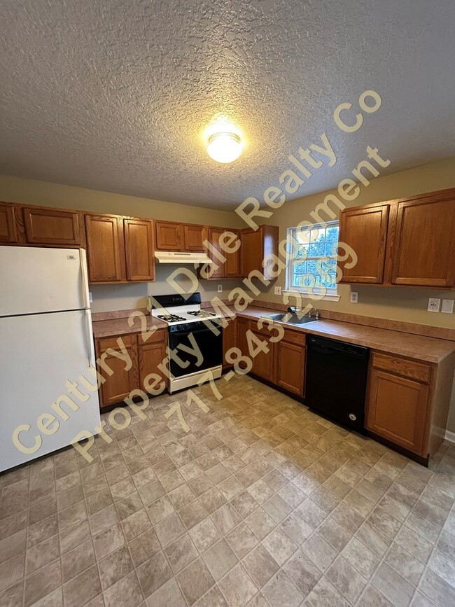 Foto del edificio - 3 BR 1.5 Bath Townhome in Eastern School D...