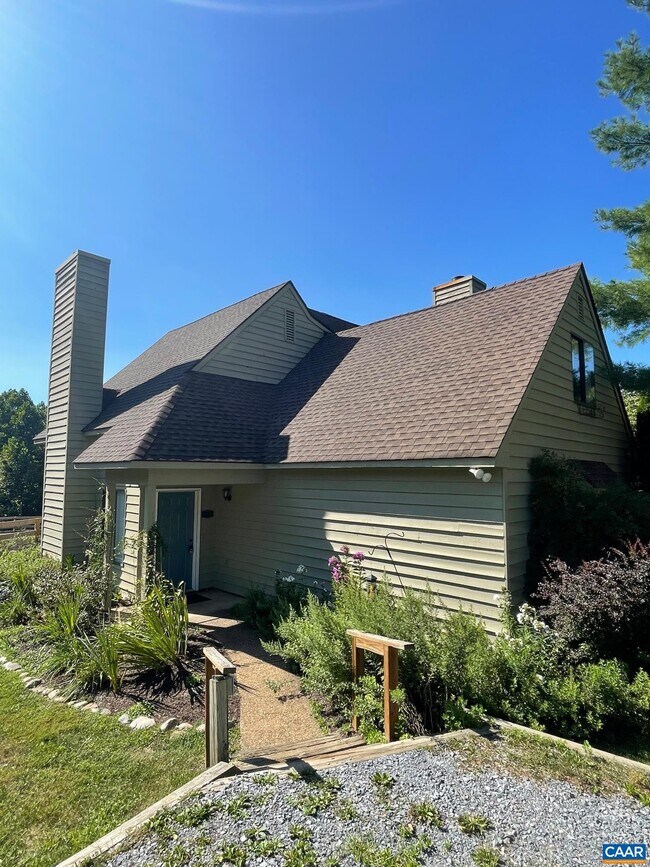 Foto del edificio - 988 Amber Ridge Rd