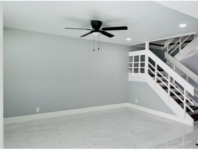 Foto del edificio - 314 Sunshine Dr