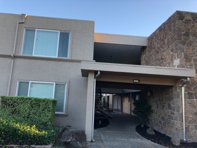 Building Photo - 2120 Sonoma Ave