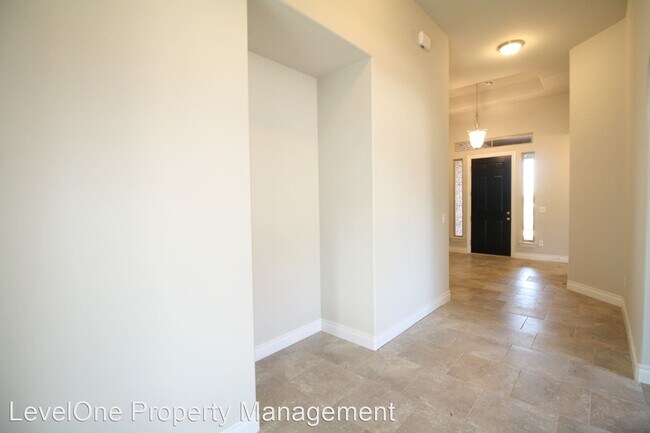 Building Photo - 4 br, 2 bath House - 6404 NW 162nd Ct