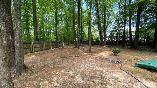 Building Photo - 122 Montibello Dr