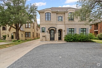 Building Photo - 3322 S University Dr
