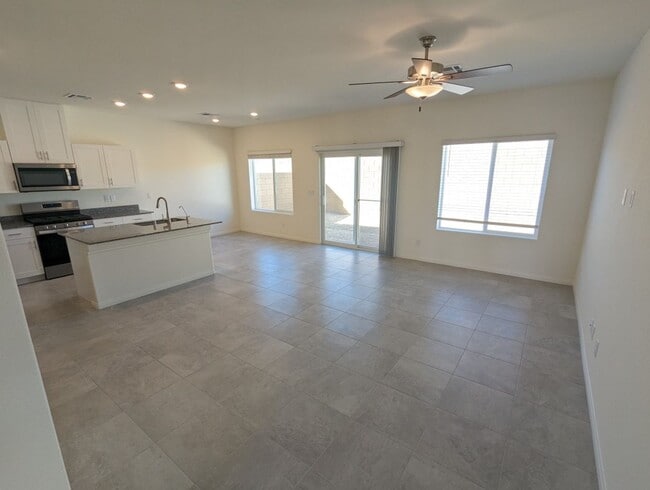 Building Photo - 7071 Alabaster Peak St