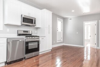 Building Photo - 16 Gaston St