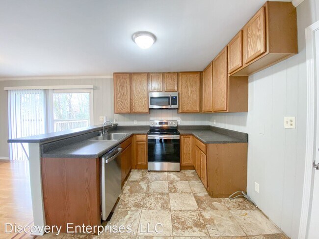 Building Photo - 4 br, 3 bath House - 5585 Deerfield Trail