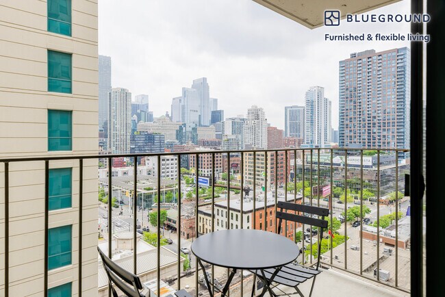 Foto del edificio - 77 W Huron St