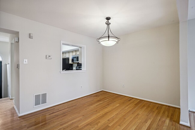 Photo - 5407 Grove Ridge Way Townhome