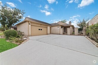 Building Photo - 214 Brocket Pl
