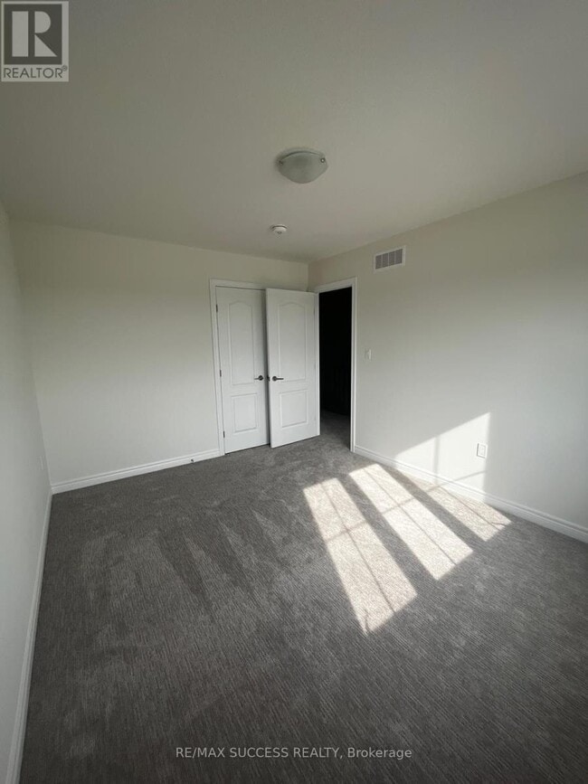 Building Photo - 23 Lloyd Davies Wy